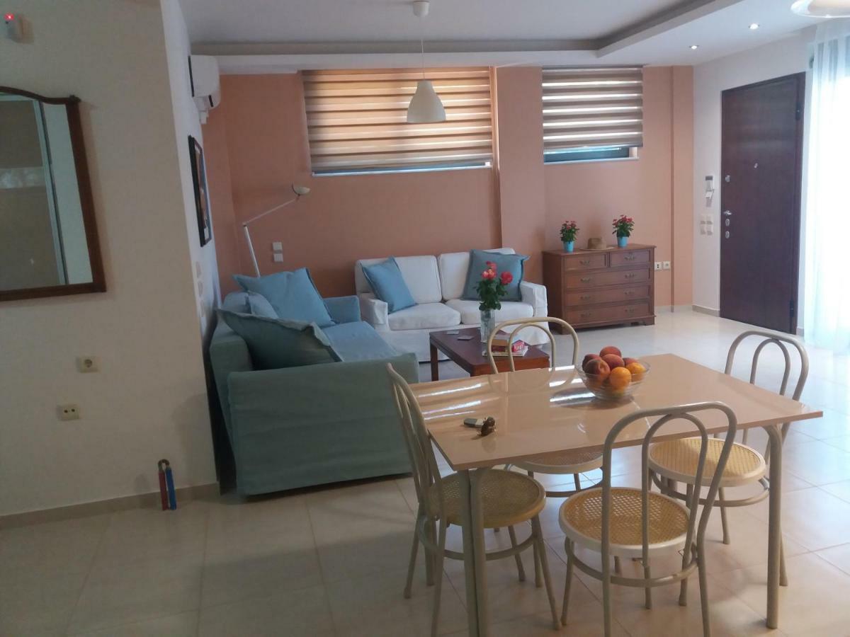 Lena'S Fresh Studio Near The Airport With Seaview Луца Экстерьер фото